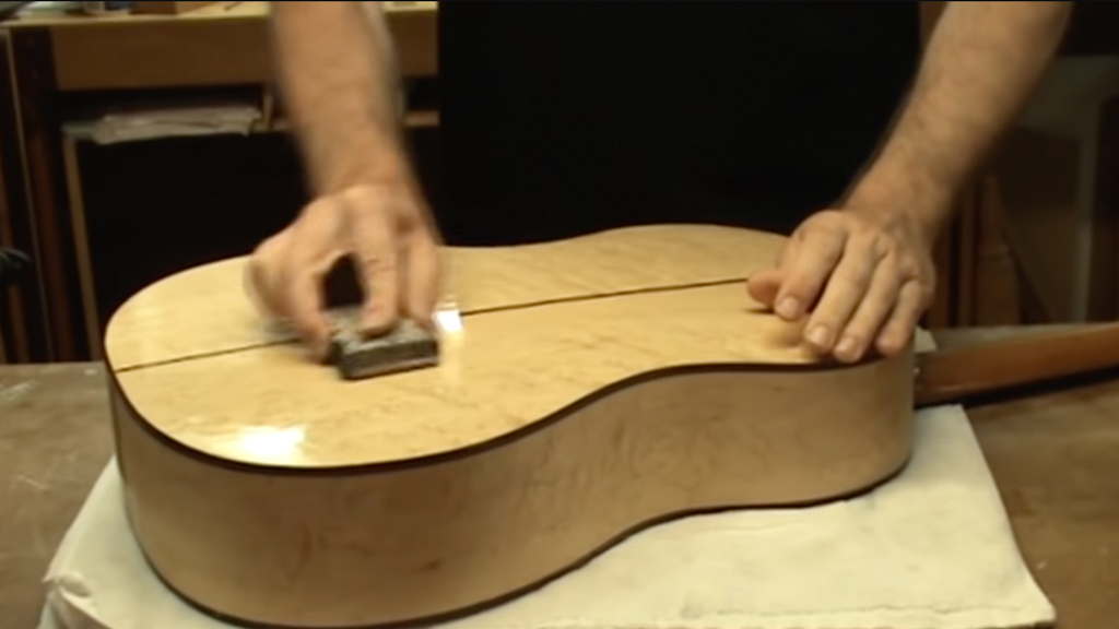 Royal Lacquer - Luthier Tips du Jour Mailbag