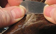 Oval scraper