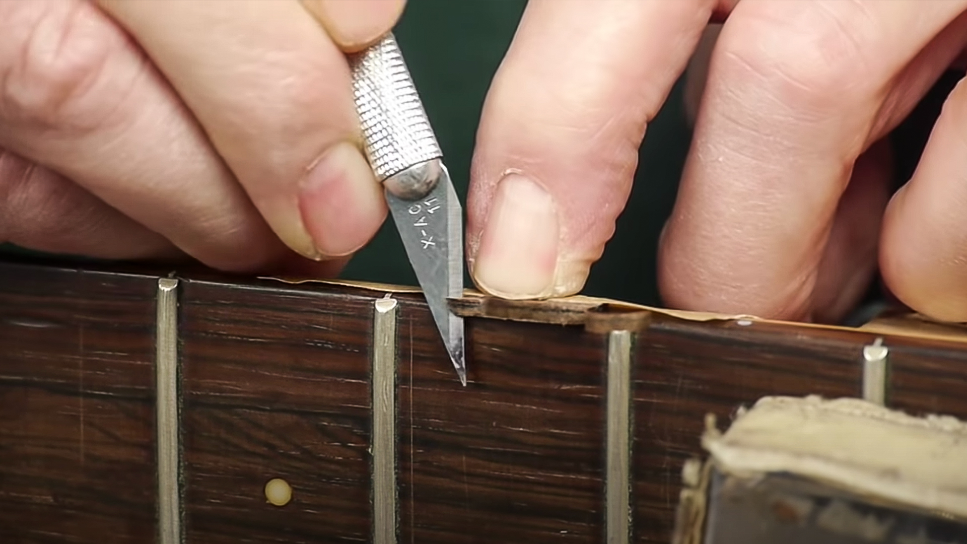 Rare black Dan Armstrong bass: fretboard repair