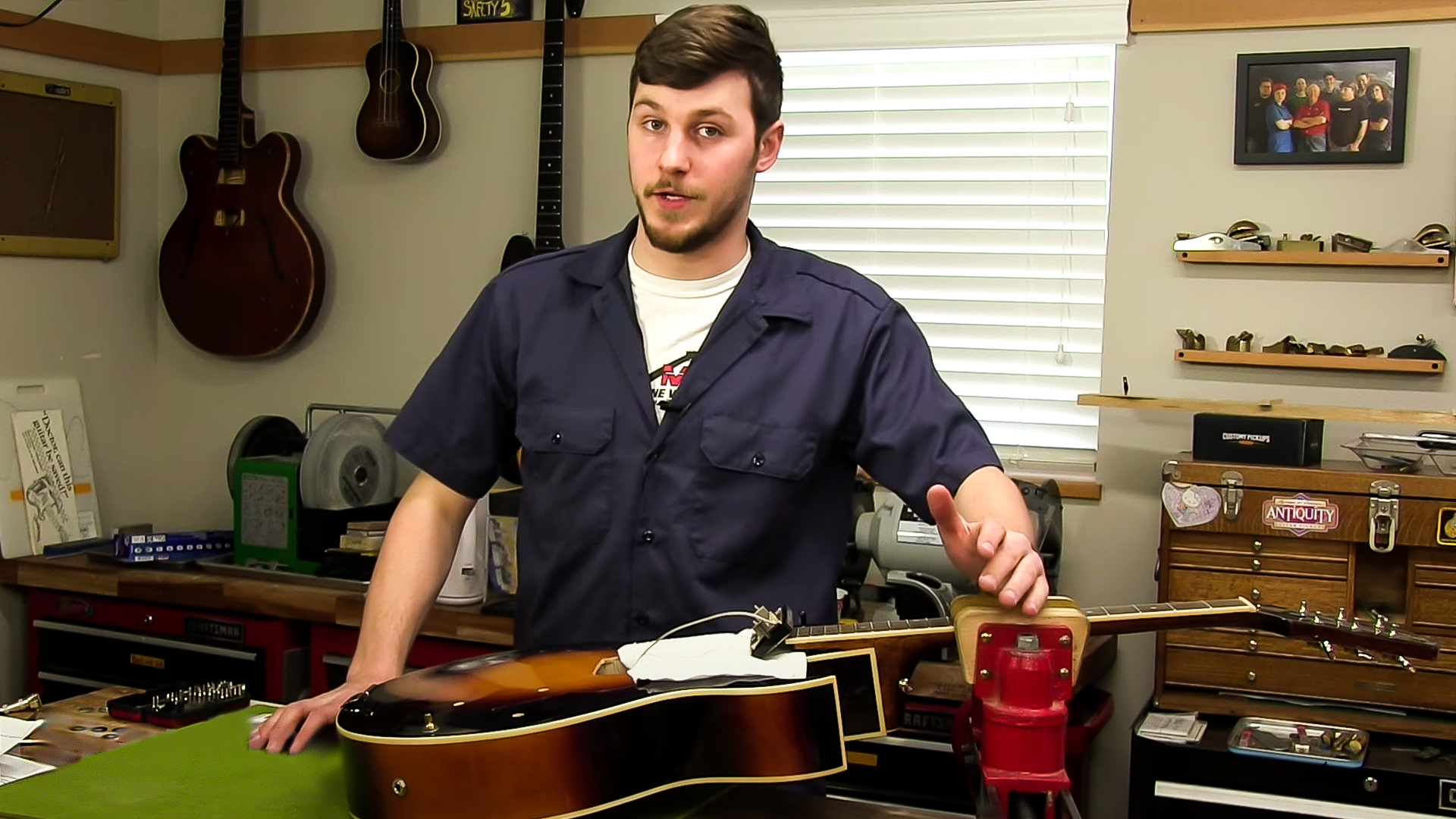Archtop Guitar Helping Hand Video